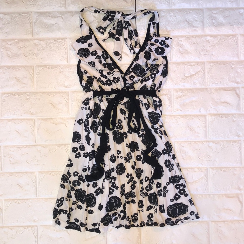 Ella Moss ruffle tie-neck halter size XS
